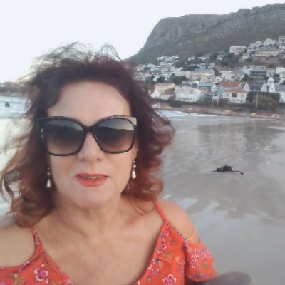 Busy,mom,grandmother,loves nature, photography,walking,passionate about animal rights and rescue,living life to the fullest,serving God with all my 💓 heart,ble