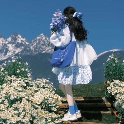 Let’s travel the world together and make memories that last forever.
