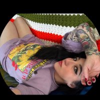 the saddest girl to ever hold a martini (@lifeisterrible) 's Twitter Profile Photo