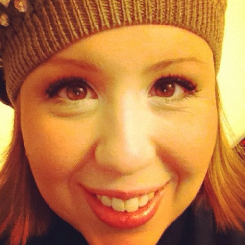 laurarosie27's profile picture. 