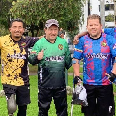 Psicólogo clínico. Fútbol. Ajedrez. Le canto a la vida... Rc 5 🇪🇨
Ser diferente es un efecto secundario de ser increible.
