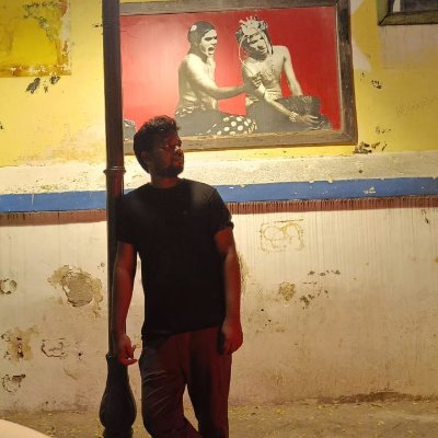 ElavaiBala's profile picture. யாவும் மாயை 🙃🚶