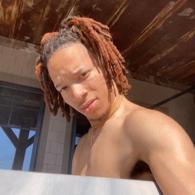 This is a Kiana Lede stan account.