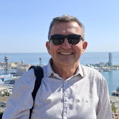 Periodista. Professor URV.
Abans: Fet a Tarragona, Ràdio Ciutat de Tarragona, Tarragona Ràdio i llibres: Riuada, Paco Xammar, Òmnium i 'Tarragoninament'