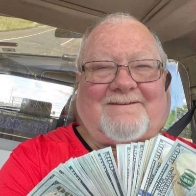 Fernandezjohn63's profile picture. I'm a $202 mega million lotter$5000 winner in Edison, NJ I'm so blessed so I'll be giving away to my first 225 followers 💯Greatful & blessed!🙏