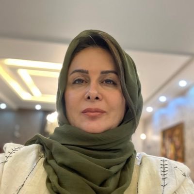 mahzamir's profile picture. English Teacher