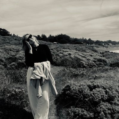 ashleysommerfe2's profile picture. 