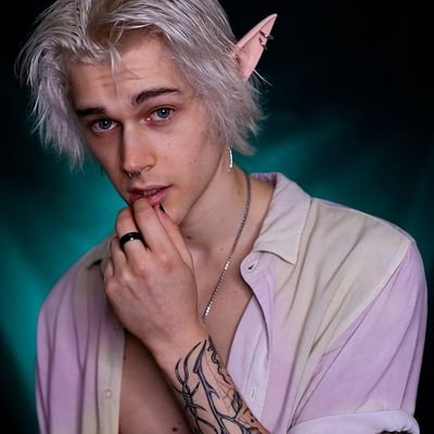 Andas buscando pasar un buen rato, aquí tienes a tu estrella del porno favorita 🩷Angel Dust🩷
#FreeRol #Semicanon #SexRol #Multiverse #Gayrol #Taboothemed