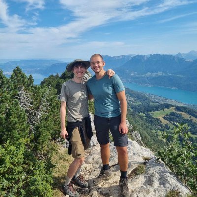 Xala_horn's profile picture. Learning creative strategy from scratch