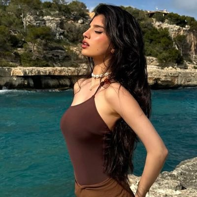 You may beat me, but you cannot beat my hair! Signed to @BlackLabelPW and @FCWRP. @BienHabille_ model! (RP)