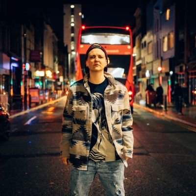 SalPeps's profile picture. Singer-songwriter. Good hair. Likes naps. New single, Clickbait Reissued, out now. She/her.