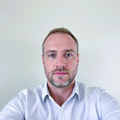 L_MaierEarth's profile picture. Man muss an sich selbst glauben. Das ist das Geheimnis.