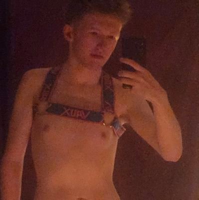 21 | FF Vers | Birmingham 🇬🇧 | Rosebud🌹 | Small hands | DM for Collab 👊🏻👊🏻