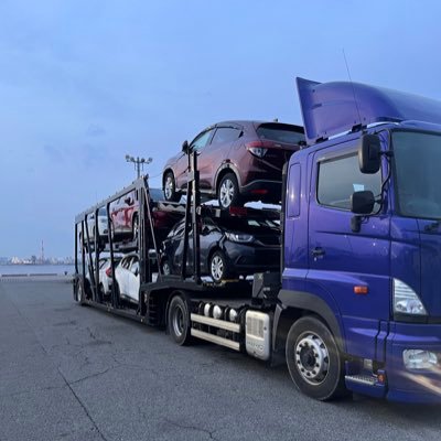 aburasan's profile picture. 仮想通貨/日本株/米国株/高配当/長期投資/GX/ トレーラー乗ってます。