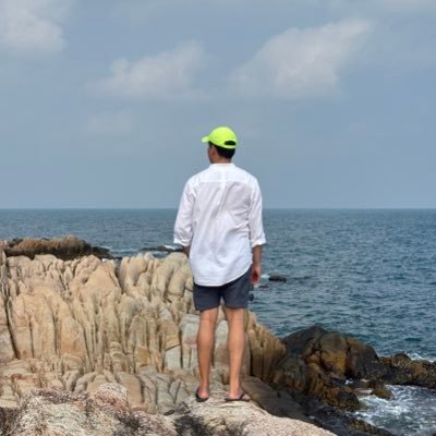 YoApinan's profile picture. What I share is what kept me alive. That’s it.