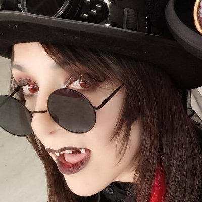 19DianaPrince00's profile picture. Banalmente: donna, etero, cis. 
Scrittrice wanna be, Wonder Woman per vocazione, Holdarah shipper per necessità!
Su Wattpad: 19DianaPrince00 (go and read me)