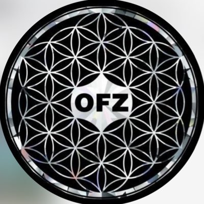 OPTIMAL FLAVOR ZONE Solo Source. Small Batch. Ferment, bacteria and mineral fed complete soil food web. Indoor LED grown. 🇨🇦 By @urbanresinfarmer