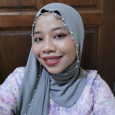 Emmmpptyspace's profile picture. Me, myself and I ✨