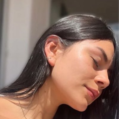 Kathyvivianne's profile picture. Be the type of woman that not only turn heads, but turn souls as well ✨👌 Make up Artist 👄💄. 📩Bookings and collaborations; 08kathymary@gmail.com.