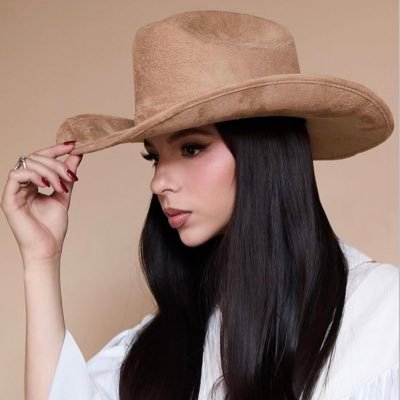 Hola fan, creé esta cuenta privada solo para estar en contacto con mis fans.🇲🇽🇺🇸