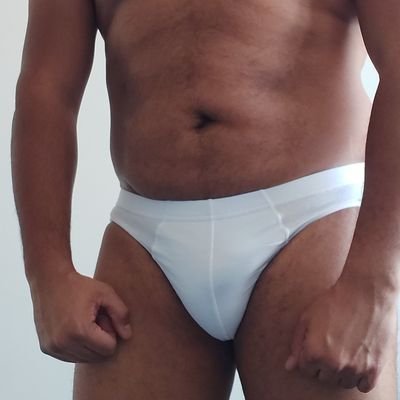 BEAR-CHUBBY-DADDY-MATURE🔥Contenido solo para mayores de edad 🔞 Amante de los osos maduros. Soy activo en busca de osos pasivos complaciente y sumiso.