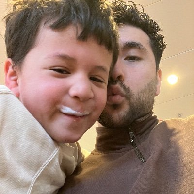 JamesCr13474269's profile picture. 