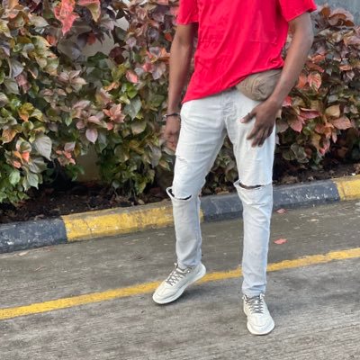 #That_Aba_Boi 😎
#Mechanical_Engineer 👨🏽🔧
#Designer 🕴️🕴️
#ReachOutToYourCircle 🌟
