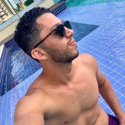 vamo se seguir no outro site https://t.co/ycQoUgg5YI