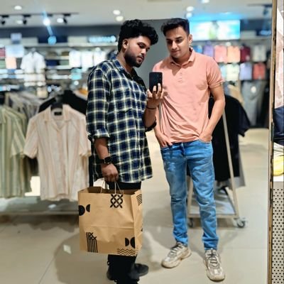 ParthivKumar17's profile picture. Polictical Activites And Student Of Computer Science And Engineering 
SBU ➡️ TIU 🏫 
 JAMSHEDPUR 🔀 RANCHI 🔀 KOLKATA