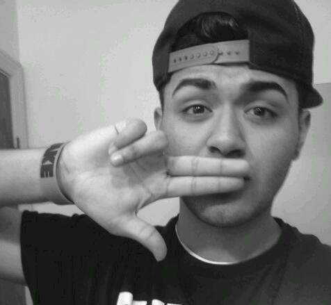 Leon12_XO's profile picture. ✗♥O Till I Overdose 
I'm the drug in your veins, just fight through the pain ..
3 = Soccer 
#chicagobulls #FCBarcelona