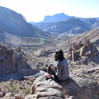 ____justB____'s profile picture. تمام آنچه که خوب است وحشی و آزاد است.