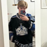 James (@15_jamesadrian) 's Twitter Profile
