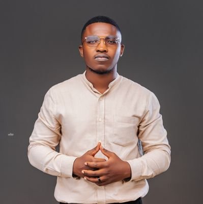 Asodzi_'s profile picture. I Tilt The World Towards Heaven and i Make each desert i roam Blossom with vibrant Hue.