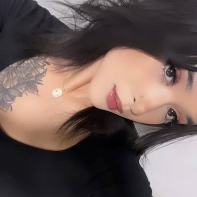 bi girly 5’2 Latin-American. bmw 328i ‘07 working out , hanging with friends,traveling , abstract painting , etc. https://t.co/nIHdKT1x8c