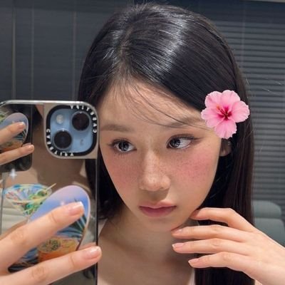 bambiimaxxing's profile picture. ────☘︎ '05 #loatwt #shiftwt ─────────
was @synnieology in a past life... 
is synnieology on bsky tho 😌┊learning 🇧🇷