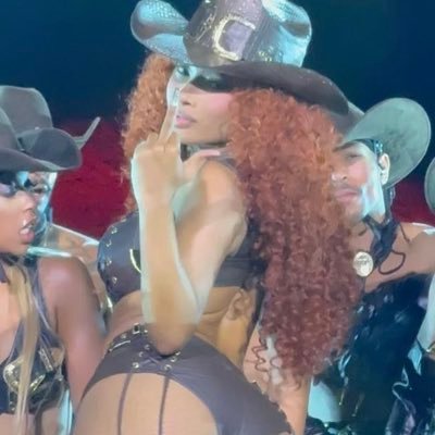 jujubeeeeeez's profile picture. 🇧🇷// blm // jannon