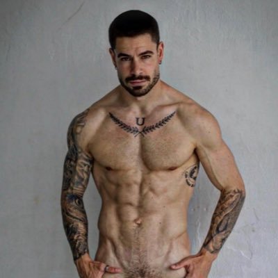 Akukufitness's profile picture. MODEL, FITNESS PT, VOICE ACTOR. CONTENT CREATOR