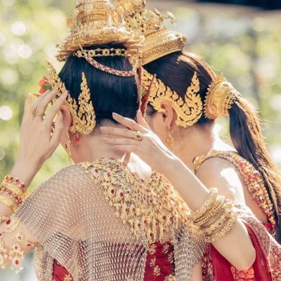 sarophrine's profile picture. pray for siddy 💚💛