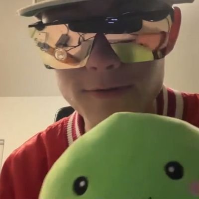 lysa_main's profile picture. Here mainly about ESC.
Stream VÆB
she/her 🌸