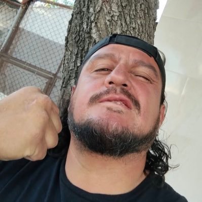 WACHA TRUCHA QUE EL ZOMBIE TE ESCUCHA 👂🏻 ZOMBIE AMIGO DE TODOS LOS NIÑOS🧟♂️🤗,CUENTA FANDOM DEL GRAN HÉCTOR GARDUÑO ZOMBIE Y AL QUE NO LE GUSTE BRGAZO. 👊🏾