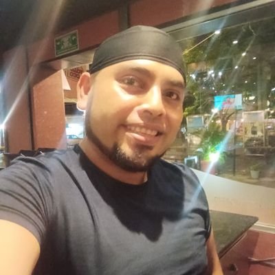 hugozo's profile picture. soy un vato sencillo que vivo la vida chido