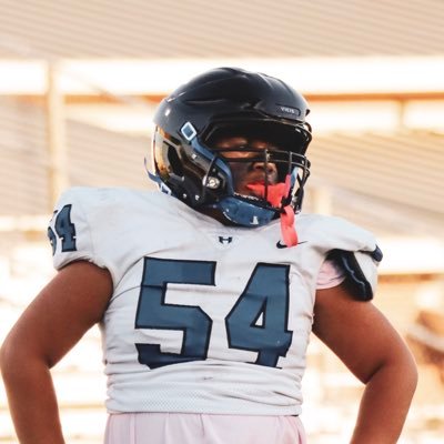 Center/Nose Tackle|2028|onnieayers23@gmail.com|3.6 GPA|Thank you GOD| https://t.co/M5QTYAd0md