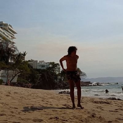 sdmandujano's profile picture. I’m not the same, I’m better. 🦖🤍