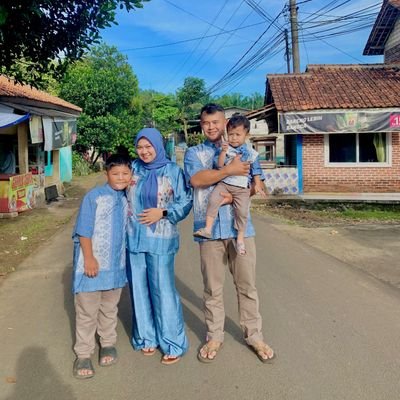 dwi_anjany's profile picture. Anjany dwi sukma nalarati | midwifery | barabai 14.01.93 |  I hate that moment when anger turns into tears | life is simple, you make choice and don't look back