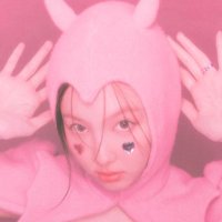 b (@signaluvr) 's Twitter Profile