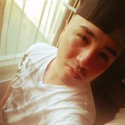 me llamo Alvaro tengo 33 años soy de Santiago, vivo en mi. o mi comuna De Lo prado y necesito conocer gentecita buena onda y simpática, agradables!