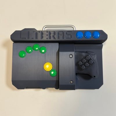 bari_ssbu's profile picture. アケコンともパッドとも言い難いデバイスでギルティギアをやっています。 @roen_ggst スタッフ。かつてスマメイト用に作った垢です