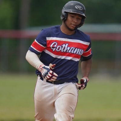 Class of 2025 | C/3B/SS/2B | 5’8” 183 lbs | Manhattan, NY 📧 ar13182427@gmail.com | 📱 (917) 259-9984 🎥 Game + Skills Video: https://t.co/UZpm2Jmcv7…