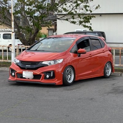 xSdJEAMKKYpWc5O's profile picture. 一丁前にバリバリ言うフィットRSgk5とンバンバ言うcb400sfnc42に乗っております 22歳