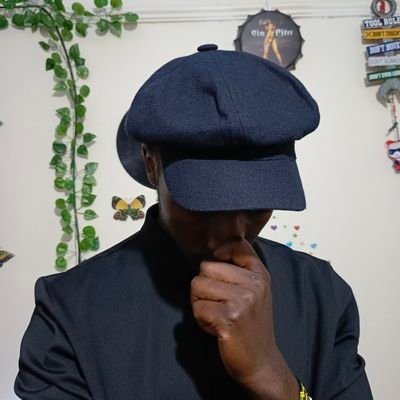 Wierd_Elf's profile picture. Here for fun...In RL I'm strict & serious.Single & a boy dad.Not a sapio,more of a bookie.Recently started learning webdev.